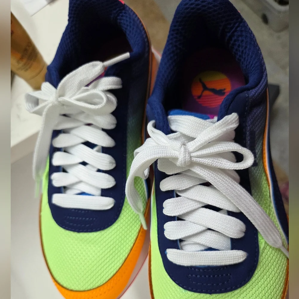 Puma Sneakers - Picture 2 of 3
